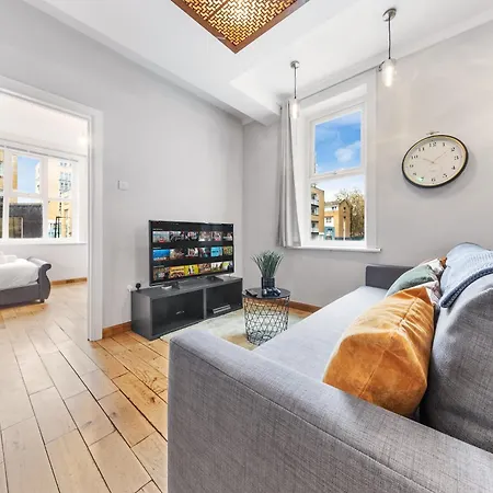 Stylish 1 Bed Canary Wharf Apt - Perfect For Corporate & Tourists
